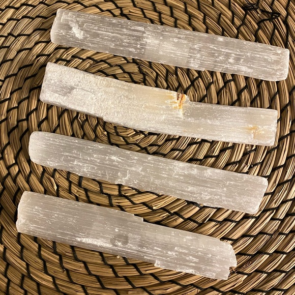Crystal Room Protection Raw Selenite Logs (lrg) - Picture 1 of 3